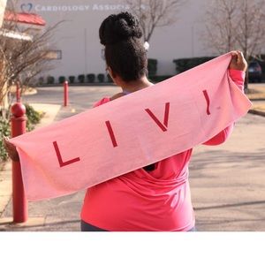 LB Livi Active Breast Cancer Awareness Sport Towel